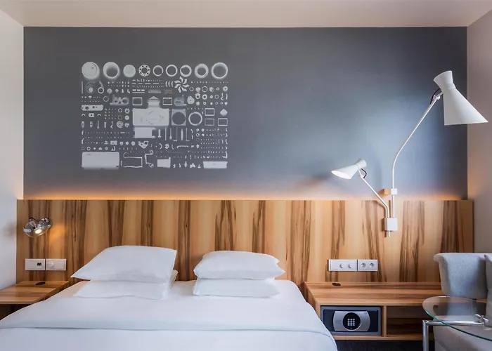 Hyatt Regency Paris Etoile