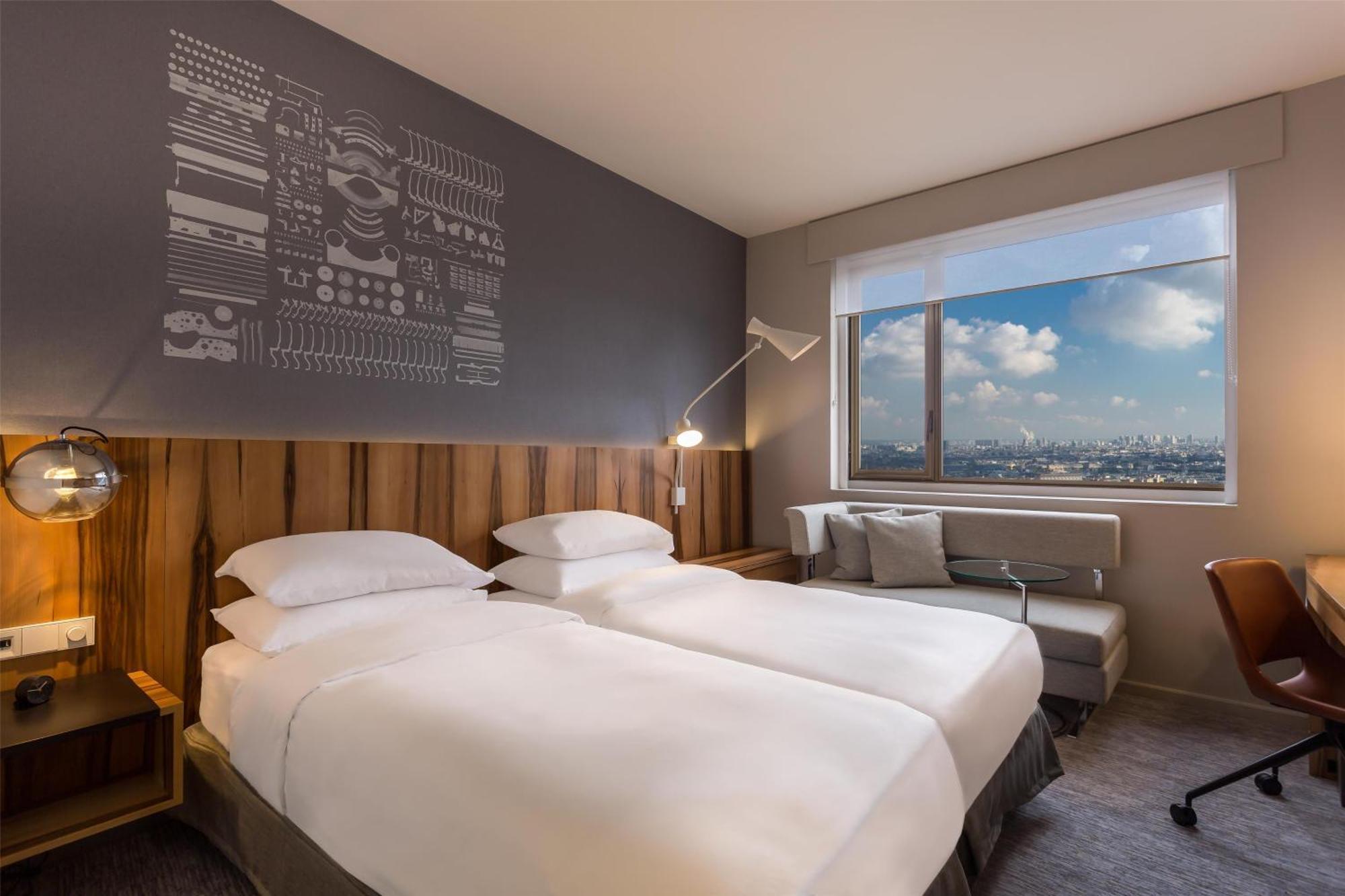Hyatt Regency Etoile