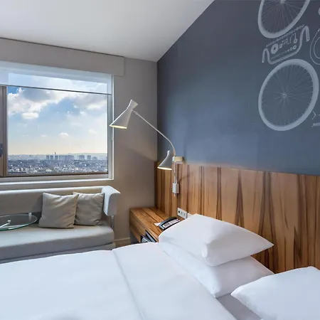 Hyatt Regency Paris Etoile Hotel Exterior photo