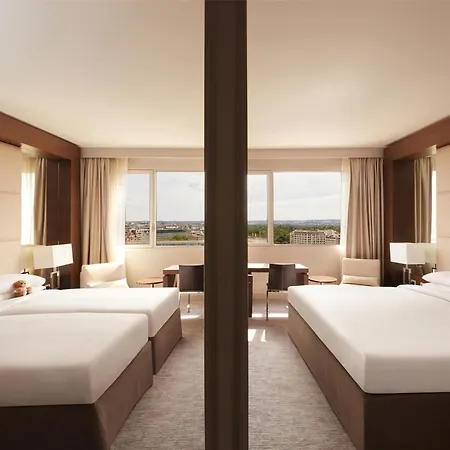 Hyatt Regency Paris Etoile Hotel Exterior photo