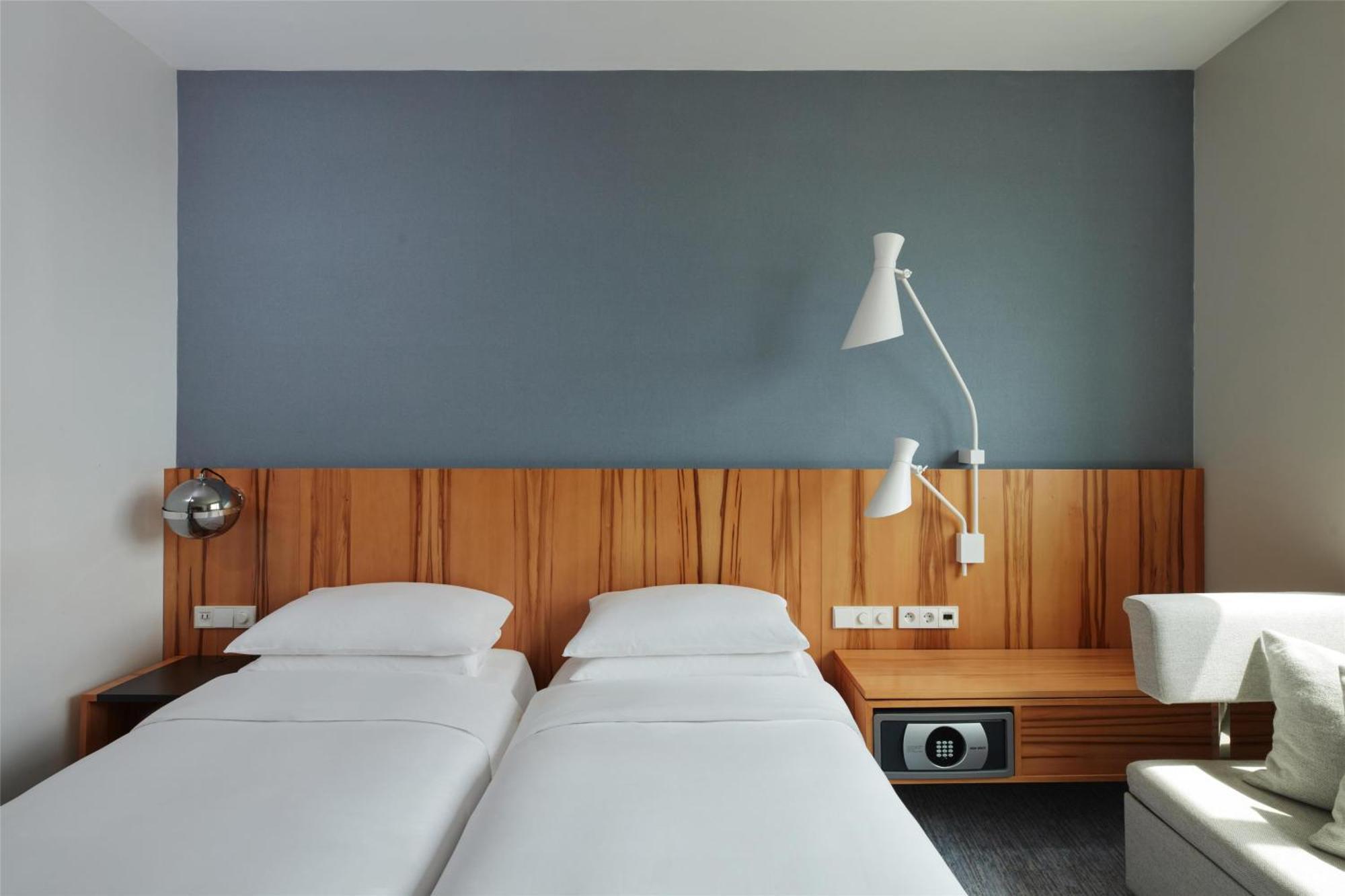 Hyatt Regency Etoile Hotel Paris